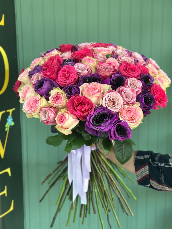 Forever Bloom - 5 Year Luxury Rose Bouquet